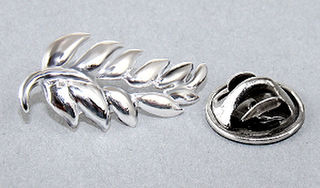 Lapel Fern Clutch Pin