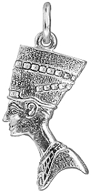 Nefertiti :  medium